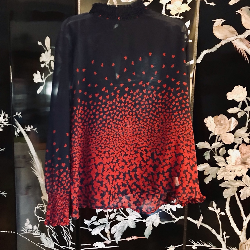 NWOT🐼🍎 CBGMAXAZRIA relaxed sleeve blouse mock neck cuff top reduced sale 2026